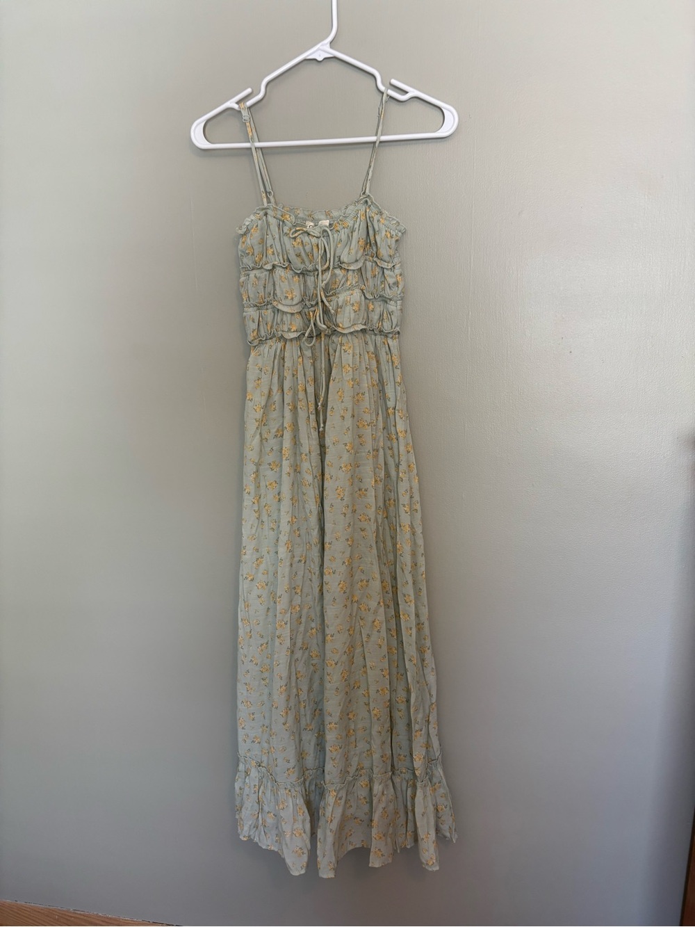 Jessica Simpson Sage Green Floral Tiered Maxi Dress with Yellow Print
